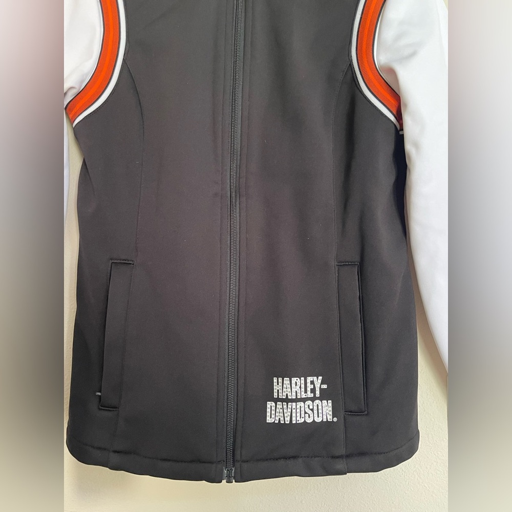 Harley Davidson riding jacket size XS. Genuine motorclothes. With rhinestones